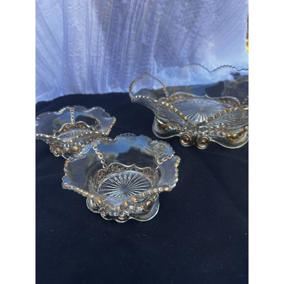 Antique EAPG Bead and Scroll- Set OfLarge Serving Bowl And 3 Small Berry Bowls - Picture 4 of 8